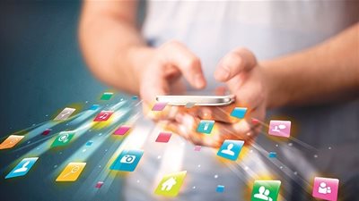 «التعليقات وهمية» فكري قبل تحميل تلك التطبيقات من جوجل بلاي وأبل ستور