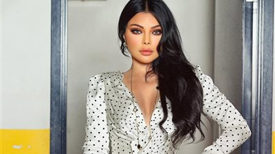 هيفاء وهبي تدخل في حرب مع «السوشيال ميديا»: «لازم يتحبسوا»