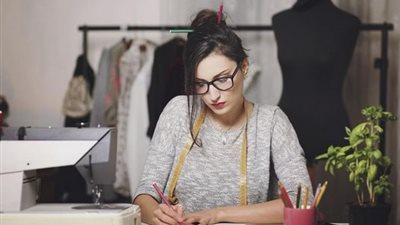 لراغبات تصميم الأزياء| ورشة جديدة بغرفة تجارة الإسكندرية