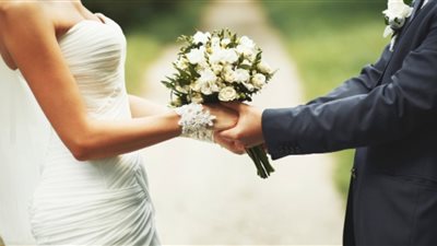 «جواز النسايب» أزمة جديدة تواجه النساء وتدفعهن للصياح على فيسبوك