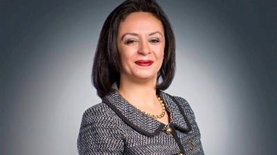 مايا مرسي تعدد هدايا الرئيس في يوم المرأة المصرية وتشيد بقرار الإفراج عن الغارمات 