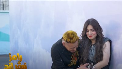 «ياسمين عز» ترد على شماتة النساء بها: «خلصي شماتة فيا وقومي فرحي فرعونك»