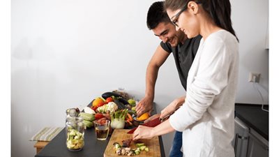 رمضان 2023| كيف تستقبل العروس الجديدة ضيوفها على الإفطار؟