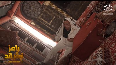 محمد فؤاد يصرخ من الألم وينزف داخل الغسالة في «رامز نيفر إند» (فيديو)