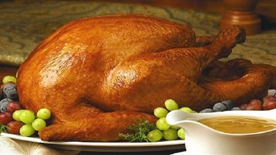 طريقة عمل «الديك الرومي المحشي بالفريك» على سفرة أول يوم رمضان 2023 (فيديوجراف)