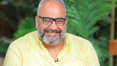 بيومي فؤاد يفتح النار على محمد السبكي: «سرق فيلمي»