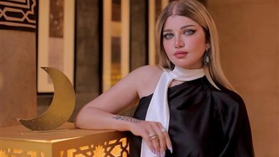 صور| ياسمين الخطيب تثير الجدل بـ«عباية وتاتوه» في رمضان