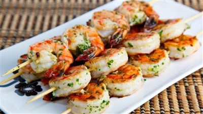 سفرة رمضان 2023| طريقة عمل جمبري مشوي بالعسل (فيديوجراف)