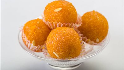 حلويات رمضان2023| طريقة عمل كرات الزبدة المقلية (فيديوجراف)