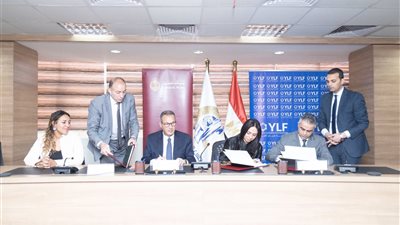 بنك مصر يوقع بروتوكول تعاون مع القومي للمرأة و«شباب القادة» لدعم طالبات التعليم الفني