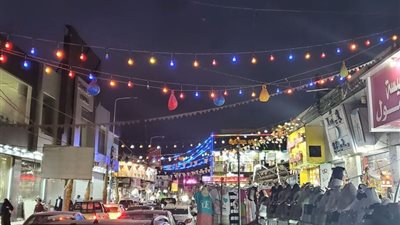 «قرآن وزينة وأهازيج وتسوق» طقوس شهر رمضان في اليمن