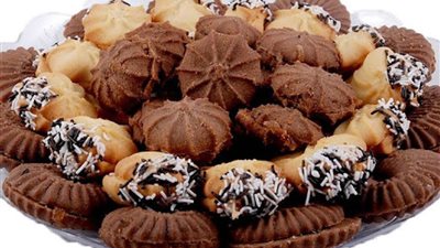 حلويات العيد 2023| طريقة عمل بيتي فور بالشيكولاتة (فيديوجراف)