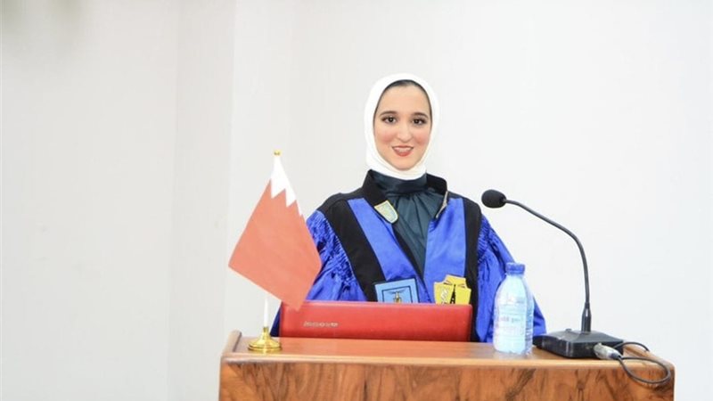 حنان عاطف