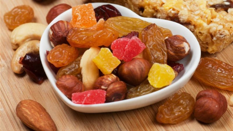 أضرار الفواكه المجففة