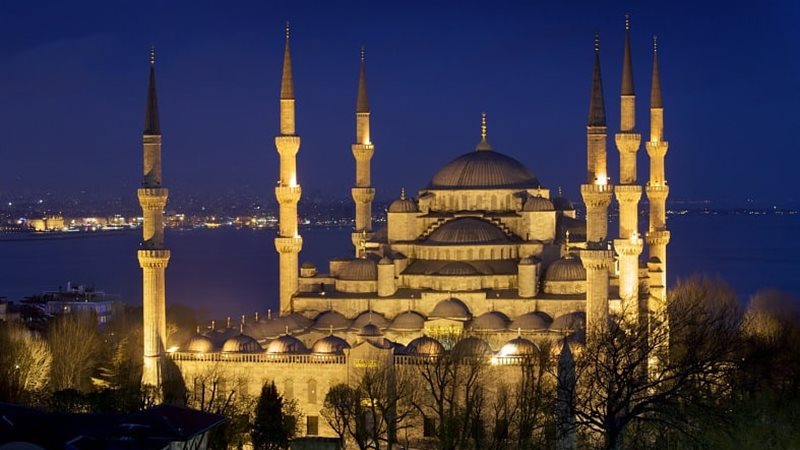 أذان المغرب