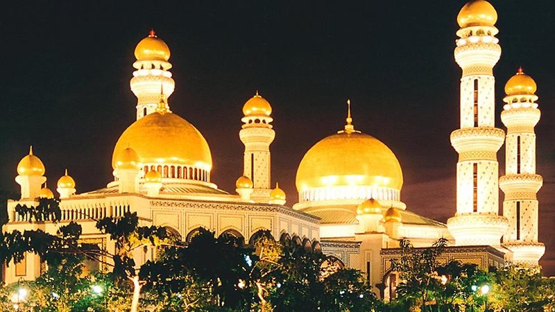 أذان العشاء