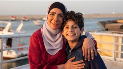 «بداية لإعطاء الأمهات الحق» رسالة خاصة من منى زكي بعد نجاح «تحت الوصاية» 