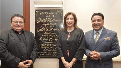 نيفين الكيلاني تفتتح مسرح ميامي وتشيد بعرض «طيب وأمير»