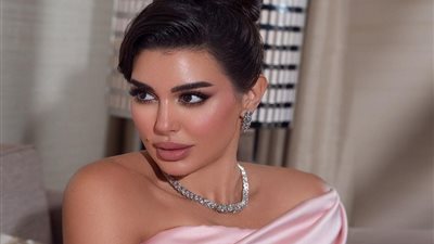 ياسمين صبري تفوح أنوثة وجاذبية في أحدث جلسة تصوير