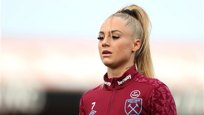 واقعة مثيرة بين أليشا ليمان ونجم مانشستر يونايتد في ملهى ليلي| القصة كاملة