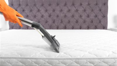 طرق مذهلة لتنظيف مرتبة السرير بسهولة «تعرفي عليها»