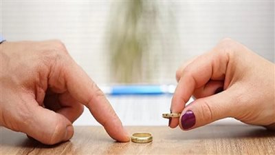 من أرشيف محكمة الأسرة| ضربني عشان مش بيحب الشوكولاتة