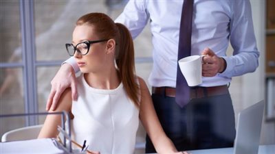 يعني إيه تحرش؟ لحمايتك اعرفي المقصود بالجريمة وعقوباتها وظروف تشديدها