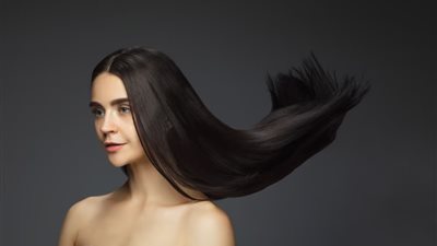 بزيت الزيتون والبيض| 3 وصفات لترطيب الشعر في فصل الصيف 