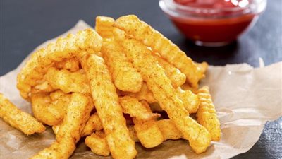 طريقة عمل البطاطس الفريسكاس المقرمشة في المنزل بسهولة