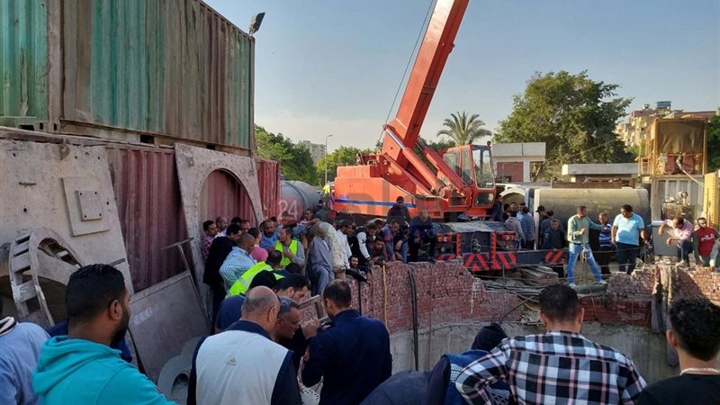 انهيار حفرة الصرف