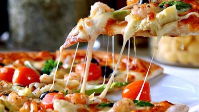 لذيذة وسريعة | طريقة عمل البيتزا دون استخدام الفرن