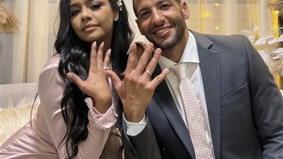أسماء أبو اليزيد تحتفل بخطوبتها وتهاني الفنانين تنهال عليها