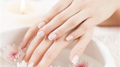 6 وصفات سحرية للتخلص من إسمرار اليدين بسبب التعرض لأشعة الشمس 