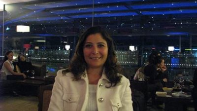 الحكومة الفرنسية تكرم الإعلامية المصرية نرمين النعماني