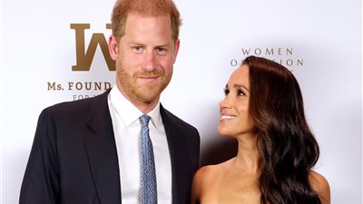 فستان الأميرة كيت يحمل رسالة خاصة بعد مطاردة كارثية لهاري وزوجته (صور)