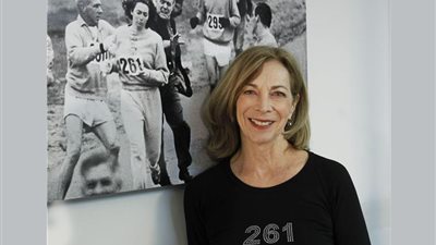 كاثرين سويتزر الخوف من القدم الكبيرة جعلها أول عداءة في التاريخ 