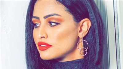 الفنانة الكويتية غدير الفهد تتعرض للطعن في رقبتها