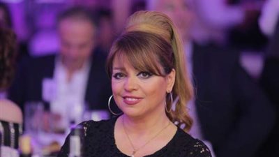 الفنانة السورية ريم عبدالعزيز تعلن شفاء شقيقتها من السرطان