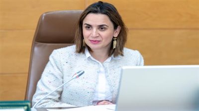وزيرتان مغربيتان تستعدان لدخول القفص الذهبي