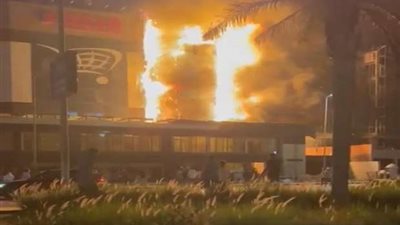 اندلاع حريق هائل في ماركت شهير بالتجمع الخامس