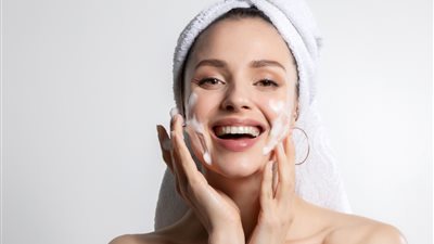 9 نصائح مهمة لحماية البشرة من حرارة الصيف