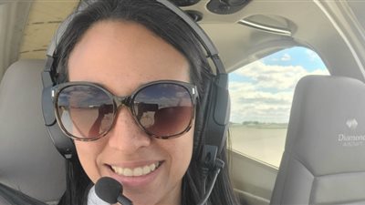 مرام العليمي مدربة طيران مصرية تُحلق بجنينها في سماء نيويورك