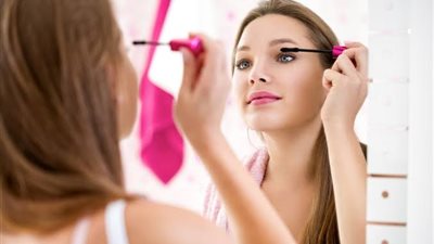 5 أسرار لحل مشاكل تطبيق المكياج منها مزيج الزيوت الطبيعية 