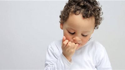 في الطقس الحار | 7 أعراض تكشف إصابة طفلك بالإجهاد الحراري