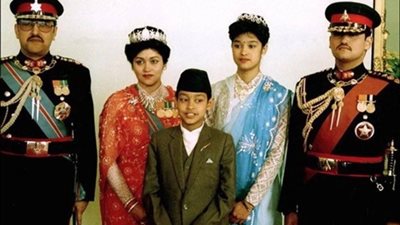 أنهى حياة 12 من أسرته الملكية فنال تاج الحكم بدلا من العروس