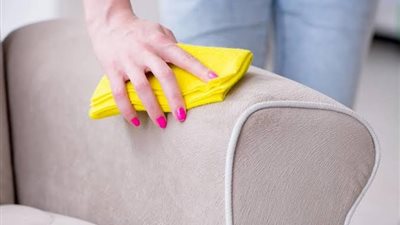 5 طرق فعالة لتنظيف الأثاث المنجد قبل عيد الأضحى