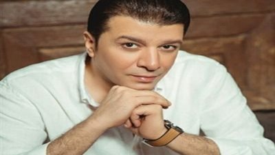 مصطفى كامل يزف نبأ سارا بعد «كله كدب»