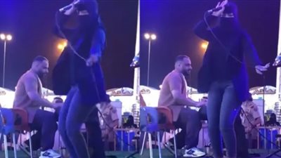 رد فعل ناري ضد مطربة سعودية لغنائها بالنقاب