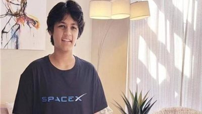 طفل عبقري يتخرج من الجامعة بسن الـ14 ويستعد للعمل مع إيلون ماسك
