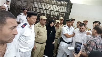 القاضي قبل حكم إعدام قاتل زوج عشيقته بدفنه حيا: «الزوجة براءة رغم إدانتها» 